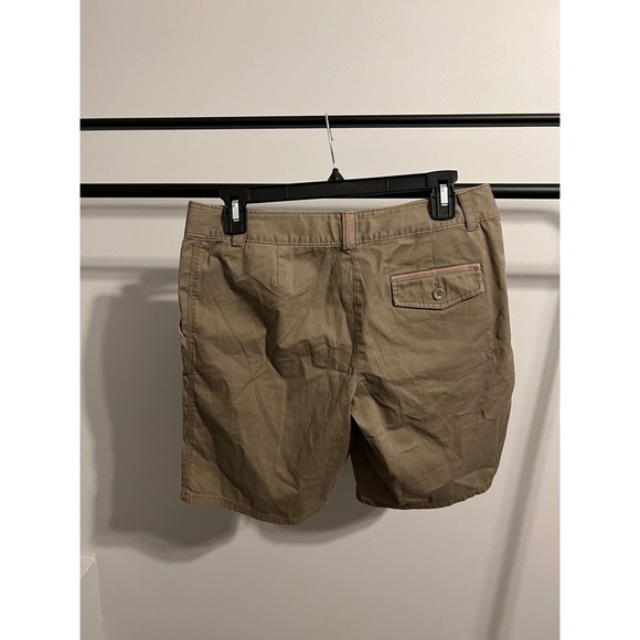 Tommy Bahama Relax Jet Away Twill Bermuda in Elephant Color Size 4 NWT - Picture 7 of 7